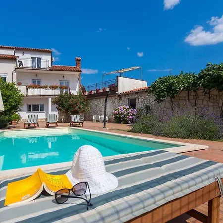 Casa Kujici Hébergement de vacances Krnica